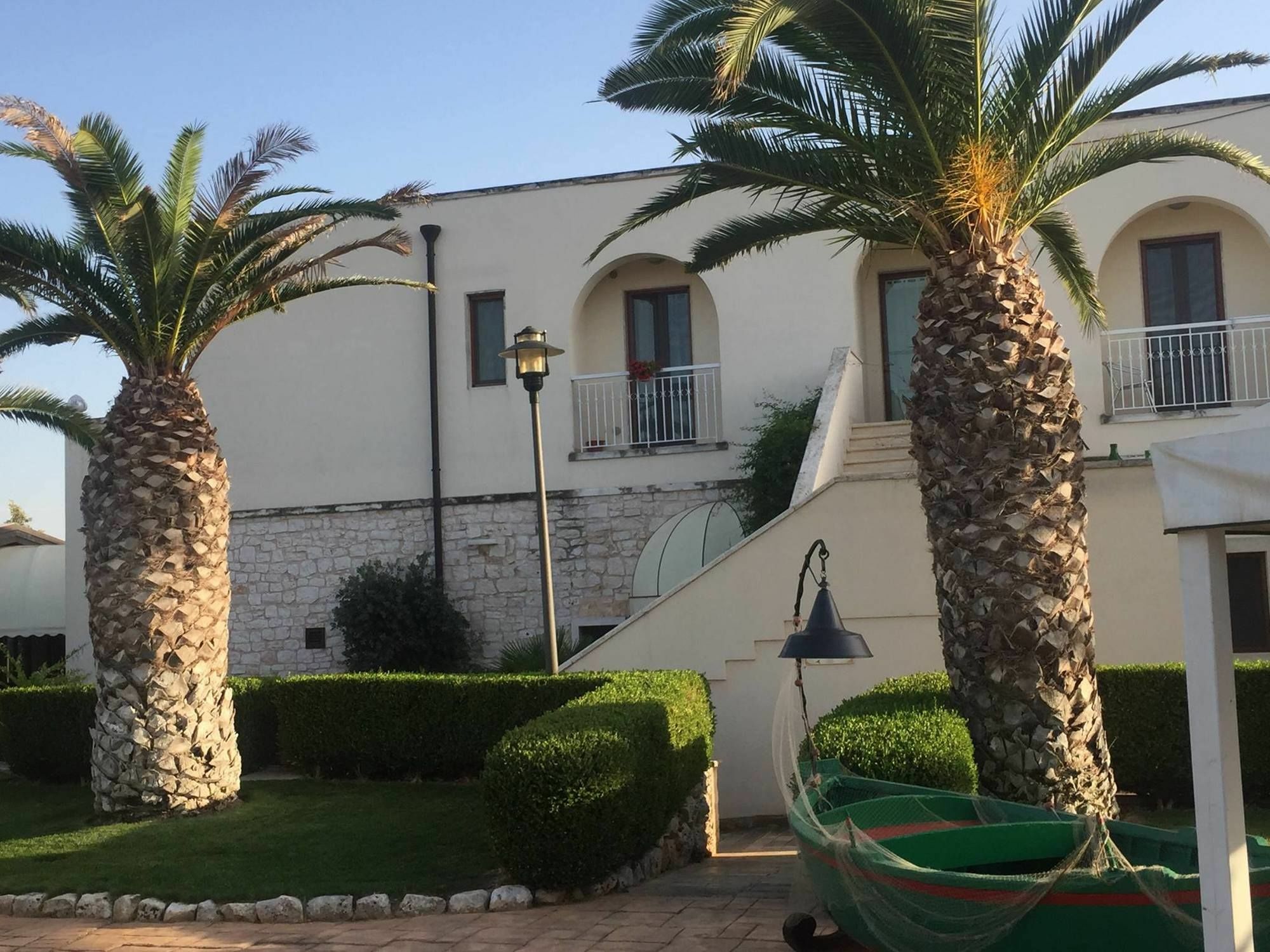 Masseria Casale Dei Fornici โปลีญาโนอามาเร ภายนอก รูปภาพ